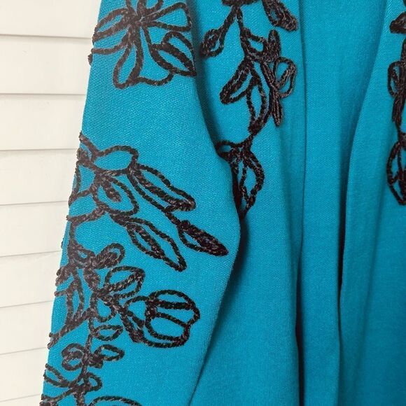 Chico’s Size 1 Chenille Soutache Cardigan - Picture 8 of 11